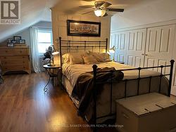 Second bedroom. - 