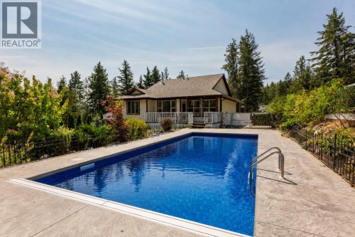 750 Firwood Road  Kelowna, BC V1Z 3V5