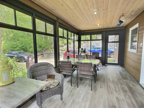Veranda - 2225 Ch. De Grassy Narrow, Moffet, QC 