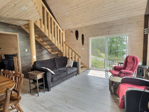 Living Room - 2225 Ch. De Grassy Narrow, Moffet, QC 