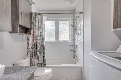 Bathroom - 1124  - 1126 24E Avenue, Saint-Jérôme, QC 