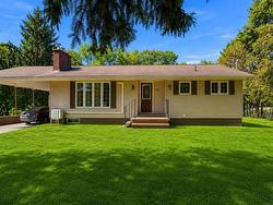 1081 Tufts Avenue Greenwood, NS B0P 1R0