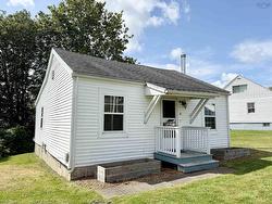 57 Cedar Street Pictou, NS B0K 1H0