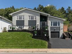 122 Regal Road  Dartmouth, NS B2W 4H8