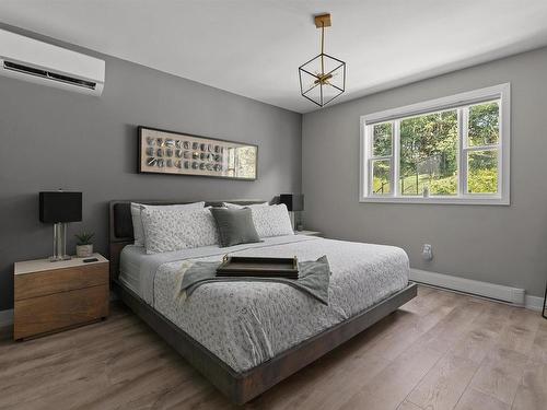 122 Regal Road, Dartmouth, NS 