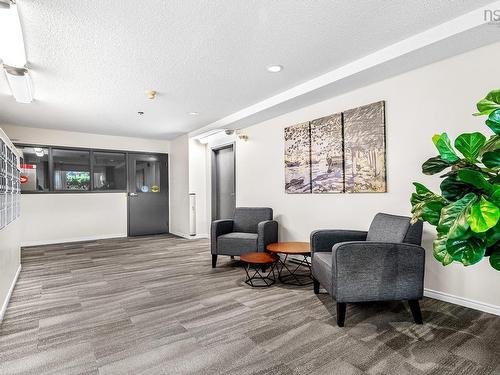 308 93 Kearney Lake Road, Halifax, NS 