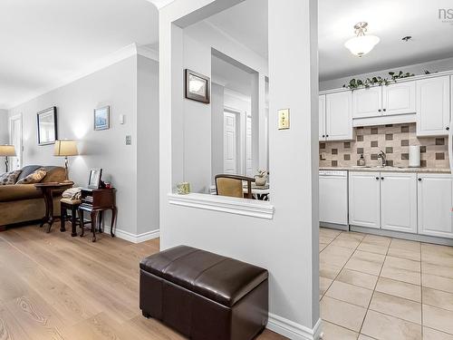 308 93 Kearney Lake Road, Halifax, NS 
