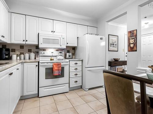 308 93 Kearney Lake Road, Halifax, NS 
