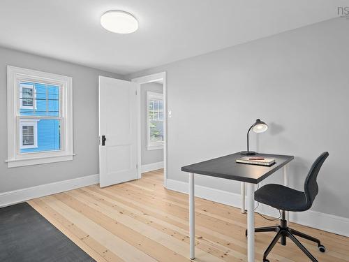55 Lawrence Street, Lunenburg, NS 