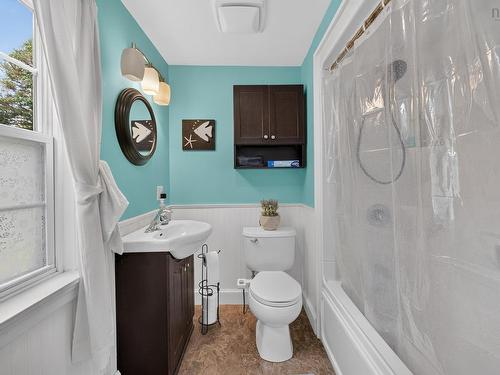 61 Connaught Avenue, Middleton, NS 