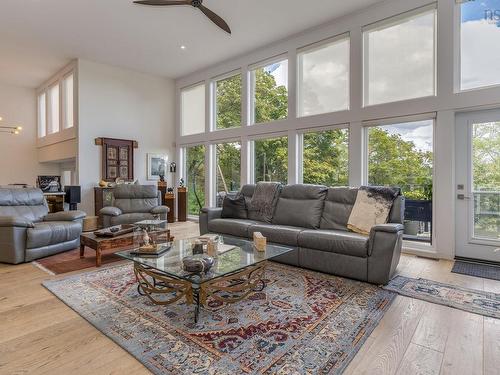8 First Avenue, Bedford, NS 