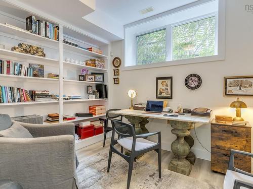 8 First Avenue, Bedford, NS 