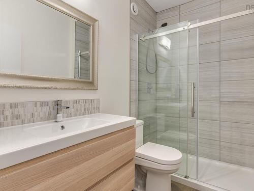 8 First Avenue, Bedford, NS 