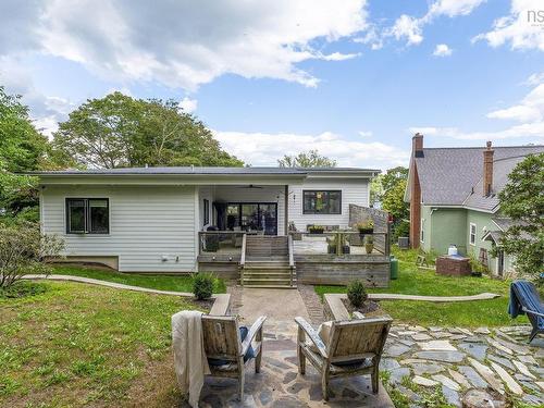 8 First Avenue, Bedford, NS 