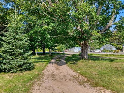 10136 Highway 1, Paradise, NS 