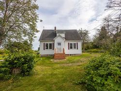 4062 Fort Augustus Road Fort Augustus, PE C1B 2Z4