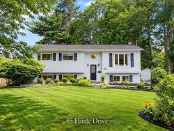 65 Hirtle Drive Bridgewater, NS B4V 3N9