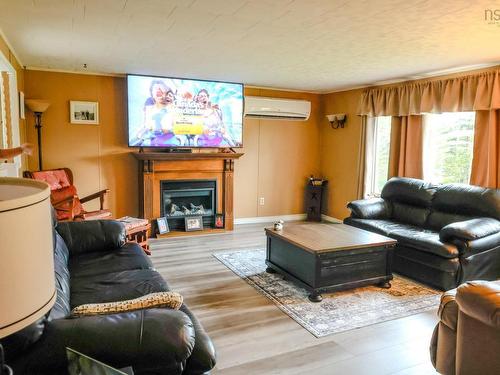 28 Penney Road, South Side, NS 