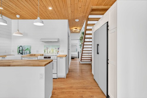 Intérieur - 11 Ch. Des Idéalistes, La Conception, QC 