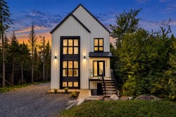 596 Rue Beauregard  Sainte-Agathe-Des-Monts, QC J8C 0J1