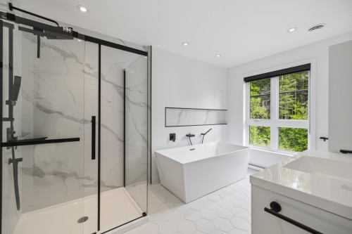 Bathroom - 596 Rue Beauregard, Sainte-Agathe-Des-Monts, QC 