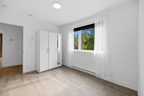 Bedroom - 596 Rue Beauregard, Sainte-Agathe-Des-Monts, QC 