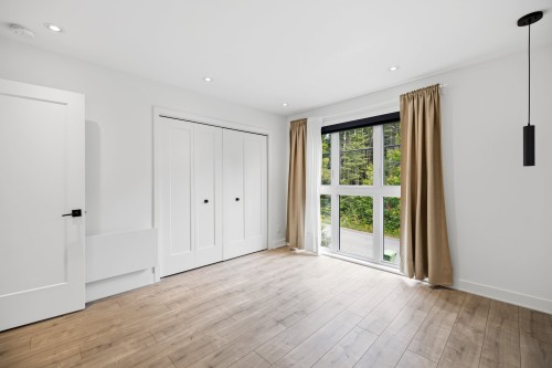 Master Bedroom - 596 Rue Beauregard, Sainte-Agathe-Des-Monts, QC 