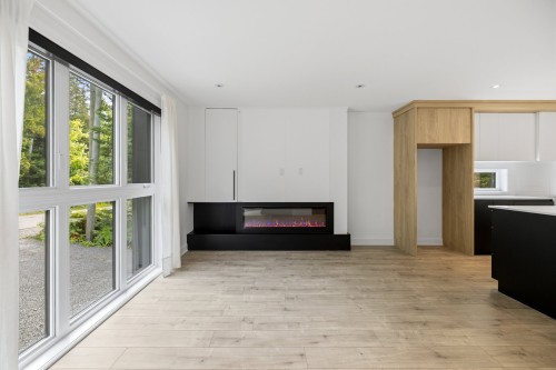 Living Room - 596 Rue Beauregard, Sainte-Agathe-Des-Monts, QC 