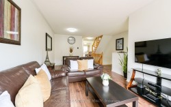 21-3020 Cedarglen Gate  Mississauga, ON L5L 4S7
