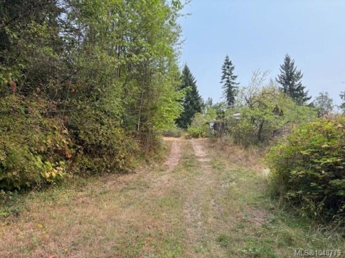 13058 Thomas Rd, Ladysmith, BC 