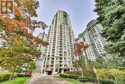 607 - 21 HILLCREST AVENUE  Toronto, ON M2N 7K2