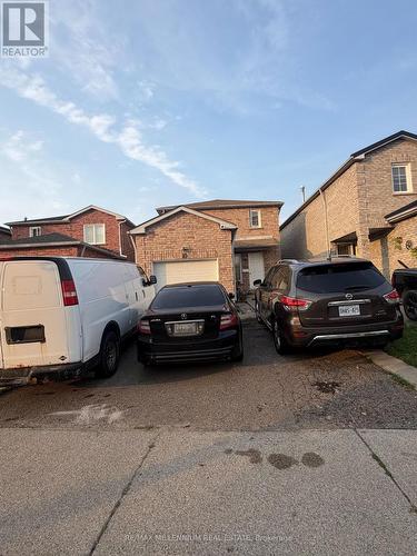 10 Hendricks Crescent, Brampton, ON 