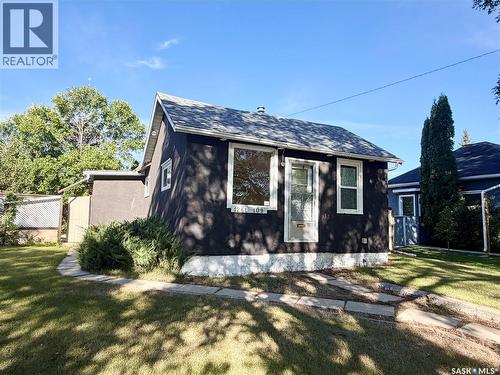1261 109th STREET  North Battleford, SK S9A 2E7