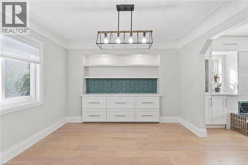 Digitally Decluttered - 285 Beach Boulevard, Hamilton, ON 