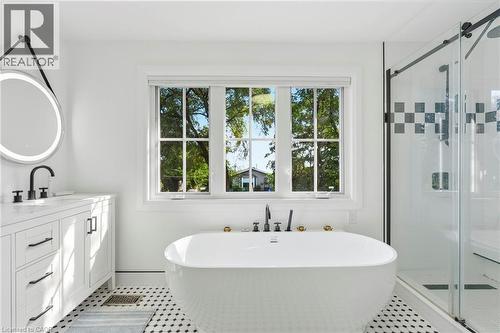 285 Beach Boulevard, Hamilton, ON 