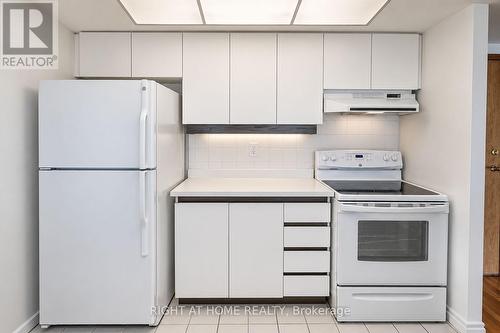 Fridge has been replaced - 3110 - 77 Harbour Square, Toronto, ON 