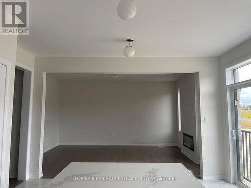 2175 COPPERMINE STREET , Oshawa, Ontario L1L 0T1 5