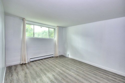 Chambre à coucher - 771 Rue Julien, Laval (Sainte-Dorothée), QC 