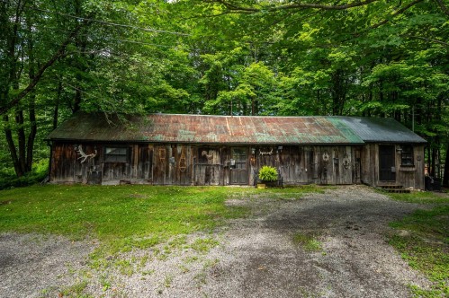 Grange - 2220 Mtée Ste-Therese, Saint-Jérôme, QC 