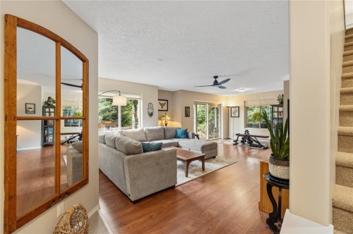 1676 Lailah'S Loop, Qualicum Beach, BC 