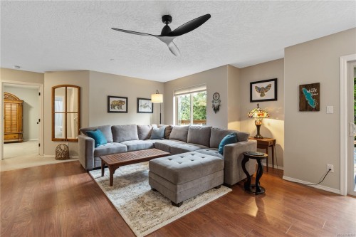 1676 Lailah'S Loop, Qualicum Beach, BC 