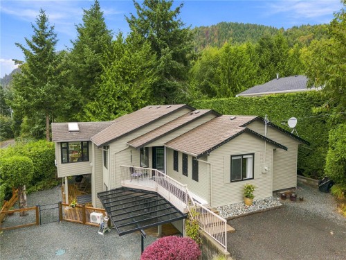 1676 Lailah'S Loop, Qualicum Beach, BC 