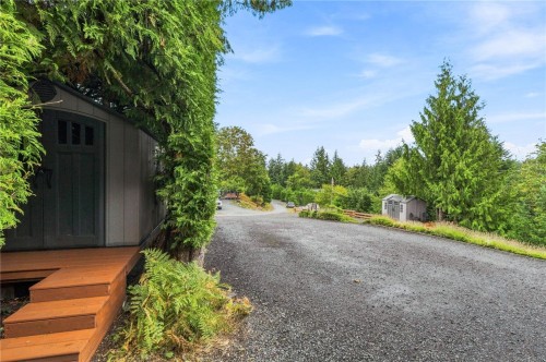 1676 Lailah'S Loop, Qualicum Beach, BC 