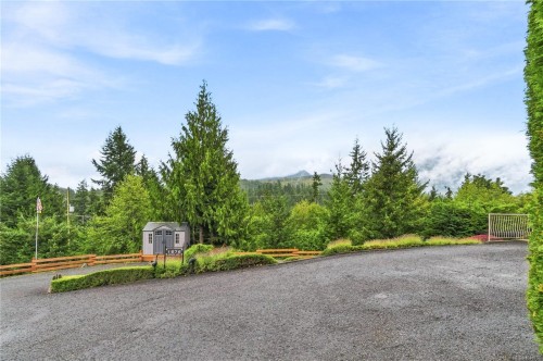 1676 Lailah'S Loop, Qualicum Beach, BC 