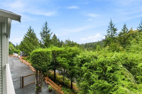 1676 Lailah'S Loop, Qualicum Beach, BC 