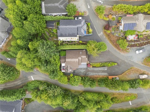 1676 Lailah'S Loop, Qualicum Beach, BC 