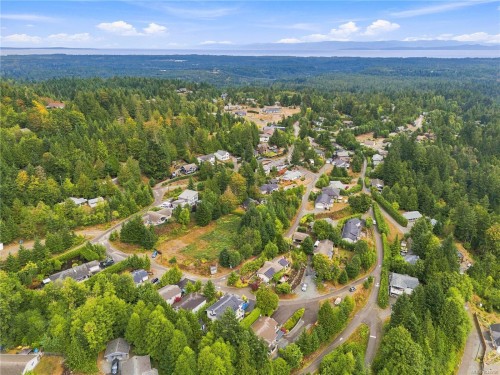 1676 Lailah'S Loop, Qualicum Beach, BC 