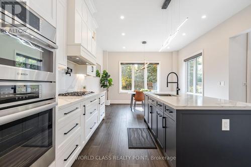 560 Woodview Road, Burlington, ON 