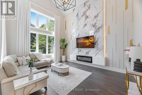 560 Woodview Road, Burlington, ON 
