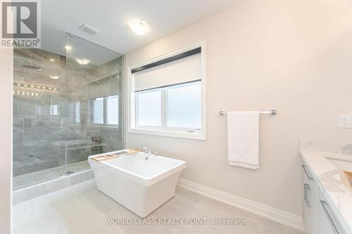 560 Woodview Road, Burlington, ON 